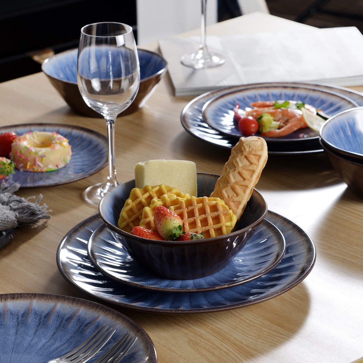 Melamine Dinnerware Set with Plates and Bowls for Indoor and Outdoor Use